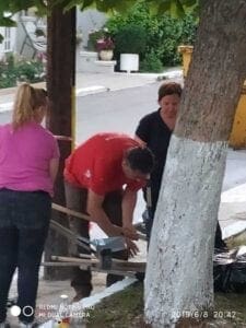 Mας άρεσε!! Εθελοντές αναμόρφωσαν το πάρκο επί της οδού Μεσουπόλεως στην Πτολεμαΐδα!! (φωτογραφίες) - Eordaialive.com