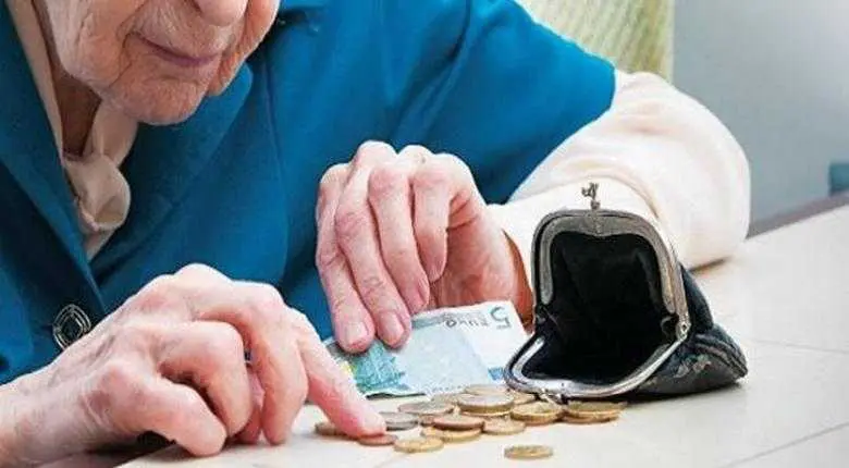Eordaialive.com - Τα Νέα της Πτολεμαΐδας, Εορδαίας, Κοζάνης Τα… κονόμησαν – 100.000 νέοι συνταξιούχοι θα πάρουν αύξηση 15,4 ευρώ τον χρόνο!