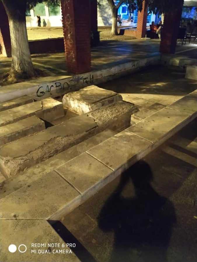 Καταγγελία Αναγνώστη: Συγχαρητήρια στον Δήμο που ξήλωσε τα ακατάλληλα πάρκα - Με την Ακατάλληλη Πλατεία ; (φωτο) - Eordaialive.com