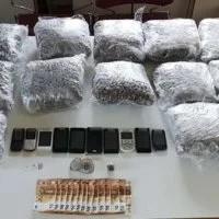Eordaialive.com - Τα Νέα της Πτολεμαΐδας, Εορδαίας, Κοζάνης Συνελήφθη 38χρονος ημεδαπός για διακίνηση μεγάλης ποσότητας ναρκωτικών ουσιών από αστυνομικούς του Τμήματος Ασφάλειας Κοζάνης, σε περιοχή της Θεσσαλονίκης