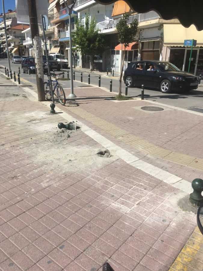 Πτολεμαΐδα: Νέα μεταλλικά κολωνάκια (φωτο) | Eordaialive.com Πτολεμαΐδα: Νέα μεταλλικά κολωνάκια (φωτο) - Eordaialive.com