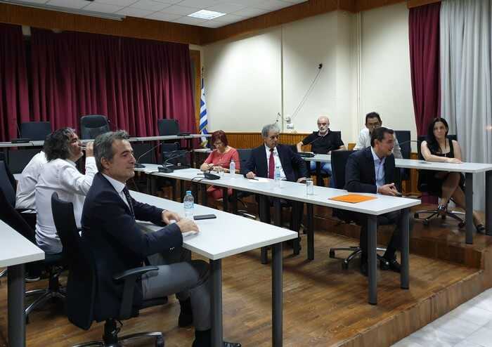 Επίσκεψη του υφυπουργού Αγροτικής Ανάπτυξης & Τροφίμων στα Σέρβια και συνάντηση στο Δημαρχείο με τον Δήμαρχο Σερβίων | Eordaialive.com Επίσκεψη του υφυπουργού Αγροτικής Ανάπτυξης & Τροφίμων στα Σέρβια και συνάντηση στο Δημαρχείο με τον Δήμαρχο Σερβίων - Eordaialive.com