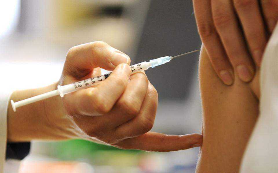 Εμβολιασμοί από τα 16 έτη και στην Ελλάδα – Ποιο σκεύασμα θα χρησιμοποιηθεί