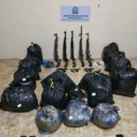 Eordaialive.com - Τα Νέα της Πτολεμαΐδας, Εορδαίας, Κοζάνης Συνελήφθησαν δύο μέλη εγκληματικής οργάνωσης, για διακίνηση μεγάλης ποσότητας ακατέργαστης κάνναβης και όπλων, από αστυνομικούς της Διεύθυνσης Αστυνομίας Φλώρινας