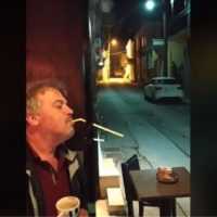 Eordaialive.com - Τα Νέα της Πτολεμαΐδας, Εορδαίας, Κοζάνης Σέρρες: Καπνίζει σε κέντρο χωρίς να παραβαίνει τον νόμο