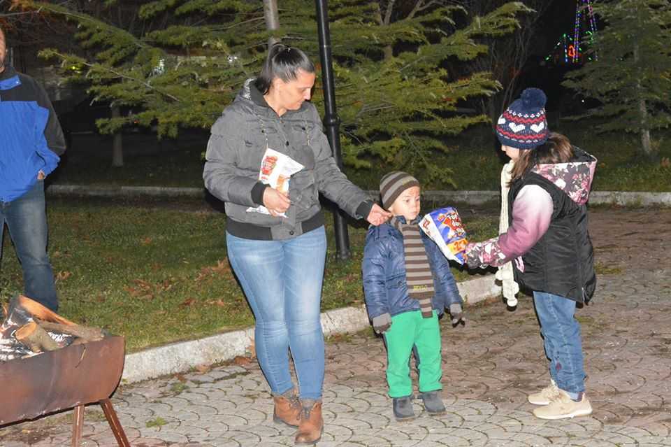 “ΚΟΛΝΤΑ ΜΠΑΜΠΩ” στην Ασβεστόπετρα Εορδαίας (δείτε φωτογραφίες) - Eordaialive.com