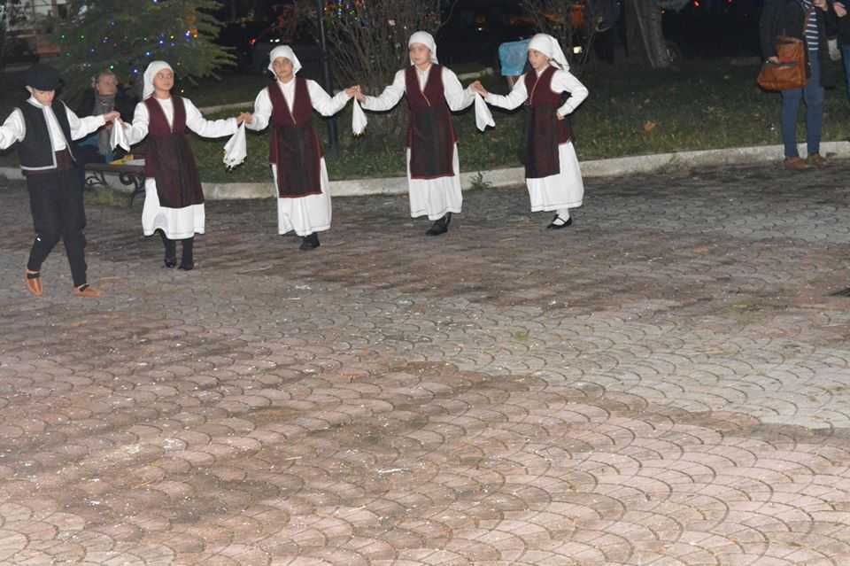 “ΚΟΛΝΤΑ ΜΠΑΜΠΩ” στην Ασβεστόπετρα Εορδαίας (δείτε φωτογραφίες) - Eordaialive.com