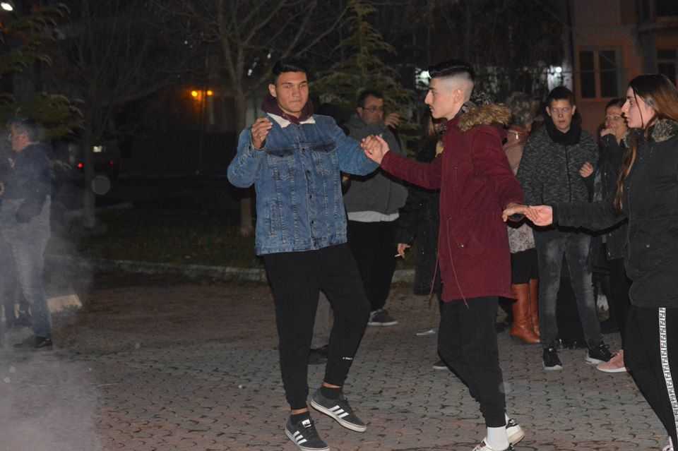 “ΚΟΛΝΤΑ ΜΠΑΜΠΩ” στην Ασβεστόπετρα Εορδαίας (δείτε φωτογραφίες) - Eordaialive.com