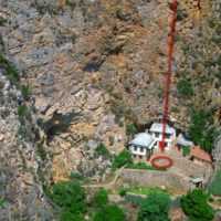 Eordaialive.com - Τα Νέα της Πτολεμαΐδας, Εορδαίας, Κοζάνης Άγιο Όρος: Νεκρός 28χρονος από πτώση σε γκρεμό 40 μέτρων! (Φωτο)