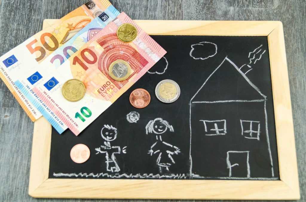 Eordaialive.com - Τα Νέα της Πτολεμαΐδας, Εορδαίας, Κοζάνης Πληρώνεται το Επίδομα παιδιού: Σε ποιες τράπεζες θα «φανούν» πρώτα τα χρήματα