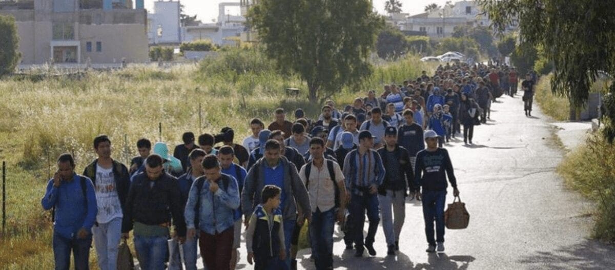 Eordaialive.com - Τα Νέα της Πτολεμαΐδας, Εορδαίας, Κοζάνης Με εντολή ΓΕΣ οι οδηγοί των στρατιωτικών οχημάτων στην Θράκη ενώπιον παράνομων μεταναστών τα εγκαταλείπουν & φεύγουν
