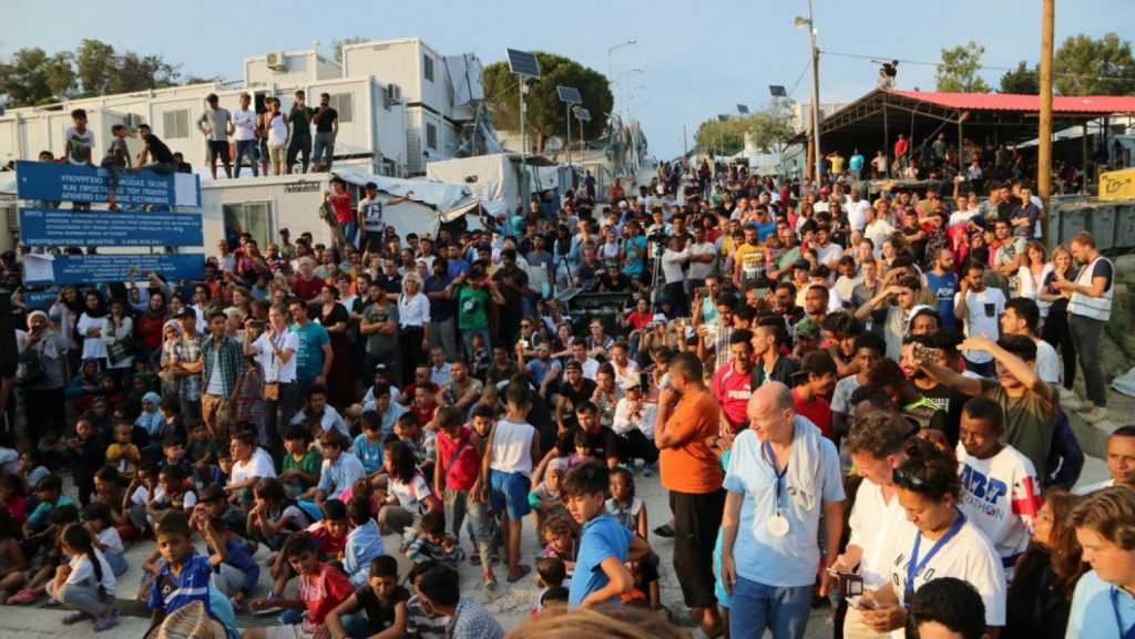 Μεταναστευτικό: Το σχέδιο αποσυμφόρησης και τα σενάρια για ακατοίκητα νησιά