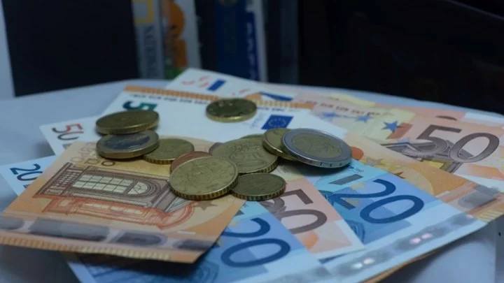 Κορονοϊός: Πώς και πότε θα δοθεί το επίδομα των 800 ευρώ - Τι δήλωσε ο Βρούτσης
