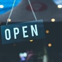Κορονοϊός - Νέο μέτρο: Επιχειρήσεις θα ανοίγουν εκτάκτως τις Κυριακές!