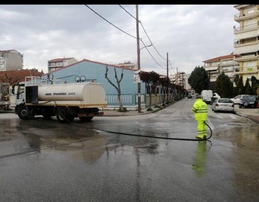 Πλύσιμο οδών και πλατειών στο Δήμο Εορδαίας. | Eordaialive.com Πλύσιμο οδών και πλατειών στο Δήμο Εορδαίας. - Eordaialive.com