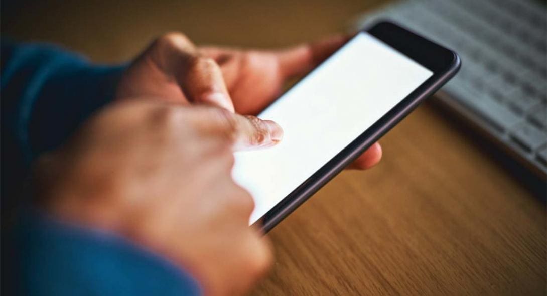 Συνήγορος Καταναλωτή σε Εταιρείες Τηλεπικοινωνιών: Μην χρεώνετε τα SMS στο 10306