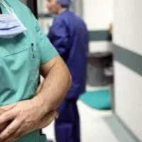 Νοσοκομειακοί γιατροί: Να ζητήσει συγνώμη ο υφυπουργός Υγείας