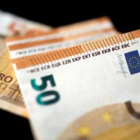 Κορωνοϊός-Κροατία: Αύξησε τον κατώτατο μισθό στα 725 ευρώ για αντιμετώπιση κρίσης