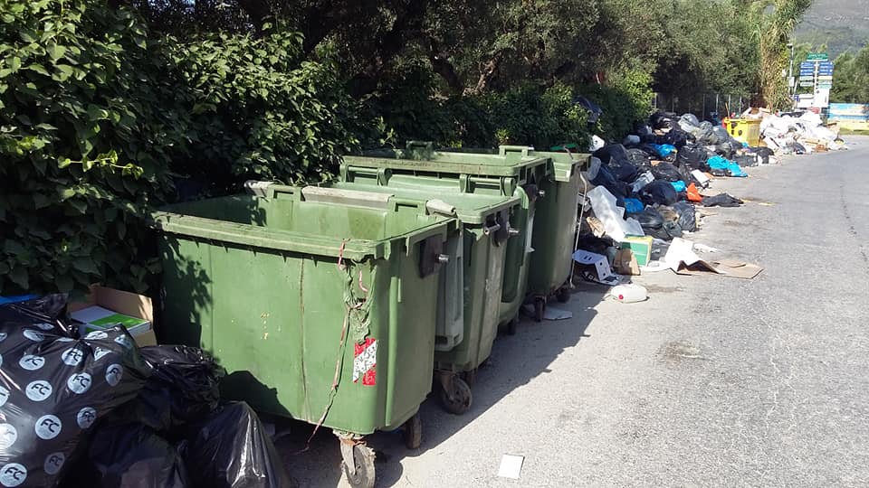 Βόλος: Απείλησε τον γείτονά του με κουζινομάχαιρο για τα σκουπίδια
