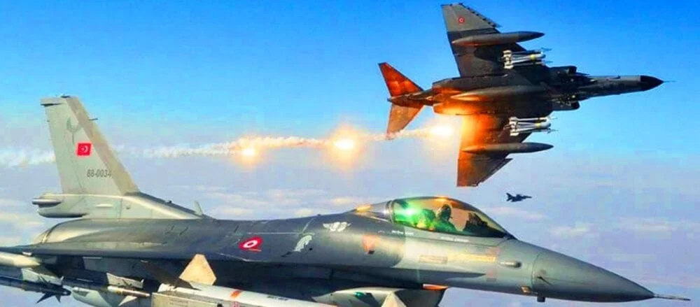 Μαζικές πτήσεις τουρκικών μαχητικών επάνω από ελληνικό έδαφος σε Δωδεκάνησα και κεντρικό Αιγαίο