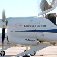 Ανακοίνωση: Σήμερα στις 12:20μ.μ. εκπαιδευτικό αεροπλάνο της Egnatia Aviation πραγματοποίησε προσγείωση αμέσως μετά την απογείωσή του στα όρια της ζώνης ασφάλειας του διαδρόμου προσγείωσης του αεροδρόμιου Κοζάνης, συμφώνα με τις προβλεπόμενες διαδικασίες, με απόφαση του εκπαιδευόμενου πιλότου. Στο αναφερόμενα συμβάν ρουτίνας δεν υπήρξε τραυματισμός του πιλότου ή ζημιές στο αεροπλάνο, το όποιο, μετά τους προβλεπόμενους ελέγχους που έχουν ολοκληρωθεί, προγραμματίζεται για πτήση αύριο. Δεν υπήρξε "πτώση" ή "ατύχημα" όπως εσφαλμένα και τουλάχιστον βεβιασμένα αναφέρεται. Οι πληροφορίες αυτές γνωστοποιούνται με στόχο την μεγαλύτερη δυνατή ενημέρωση του κοινού, στο πλαίσιο της ανοιχτής επικοινωνίας που η εταιρεία πάντα επιδιώκει. Με εκτίμηση, Εκ μέρους του Γραφείου Tύπου της Egnatia Aviation