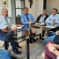 Από την Φλώρινα ξεκίνησε το πρόγραμμα επισκέψεων της δεύτερης εβδομάδας στην Περιφέρεια Δυτικής Μακεδονίας ο Κωστής Μουσουρούλης, συνοδευόμενος από τον Περιφερειάρχη Γιώργο Κασαπίδη.