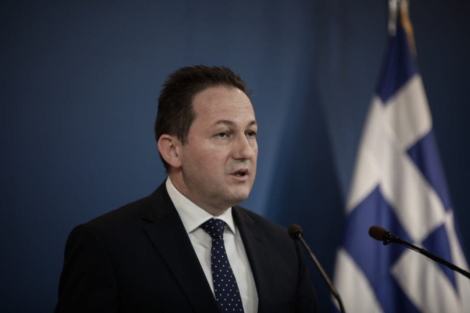 Πέτσας «καρφώνει» Τσίπρα: Να μιλήσει για την Novartis – Πρόκειται για πολιτική σκευωρία - Eordaialive.com