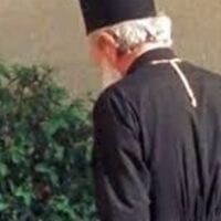 Πρωτοφανές περιστατικό σε ιερά μονή της Εορδαίας – Ιερομόναχος διέκοψε τη λειτουργία και είπε σε 74χρονη που φορούσε μάσκα “δε θέλω καρναβάλια μέσα στην εκκλησία μου”! - Eordaialive.com