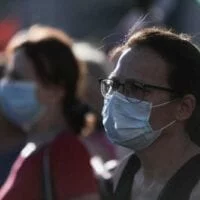Παπαθανάσης στο MEGA: Δεν υπάρχει αυτή τη στιγμή σκέψη για γενικευμένη χρήση μάσκας