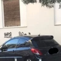 Το παρκάρισμα… γρίφος από Ελληναρά που έχει γίνει viral