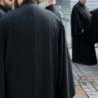 Σε αργία τέθηκαν 14 ιερείς που αρνήθηκαν να εμβολιαστούν στη Ζάκυνθο