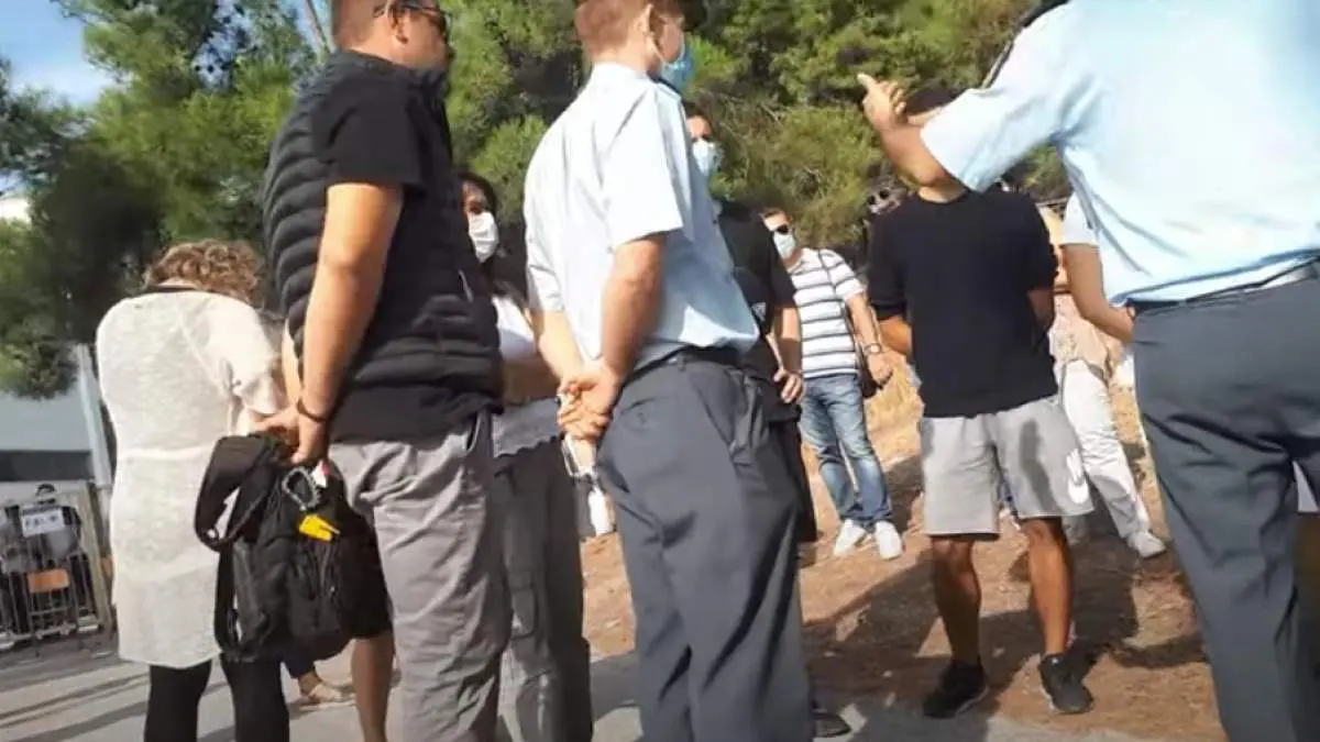 Βίντεο - ντοκουμέντο με αστυνομικούς να τρομοκρατούν μαθητές: «Στο αυτόφωρο όποιος κάνει κατάληψη»
