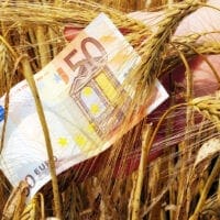 Χαμηλότοκα δάνεια σε αγρότες