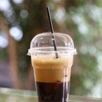 Επανάσταση στην αγορά καφέ: Με δικό σου ποτήρι στην καφετέρια αλλιώς… χαράτσι