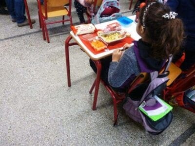 Μιχαηλίδου: Ξεκινάμε τη διανομή ζεστών σχολικών γευμάτων