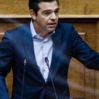 Ανακατεύει την τράπουλα ο Τσίπρας - Δεύτερη μέρα αλλαγών στον ΣΥΡΙΖΑ