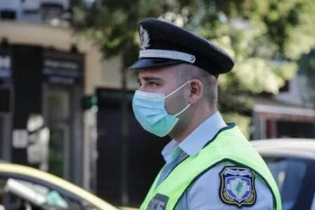 eordaialive.gr: Σαφάρι ελέγχων της αστυνομίας για την χρήση μάσκας