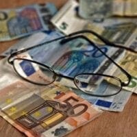 Ποιοι κλάδοι θα καταβάλουν τον ΦΠΑ Οκτωβρίου τον Απρίλιο του 2021 (Λίστα) - Eordaialive.com