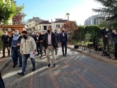 Έφτασε στην Κοζάνη ο Νίκος Χαρδαλιάς – Ξεκινά η σύσκεψη των φορέων - Eordaialive.com