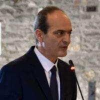 Η αυταπάτη της κεντρώας διακυβέρνησης της Νέας Δημοκρατίας - Eordaialive.com