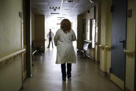 Νοσηλεία ανασφάλιστων ασθενών σε ιδιωτικά θεραπευτήρια χωρίς οικονομική επιβάρυνση