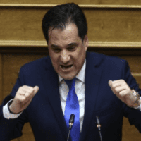 Δημοκρατία: Ψυχώ! Ο Άδωνις σε παράκρουση – Πλακώθηκε ακόμη και με το Mega του Μαρινάκη (εικόνα) - Eordaialive.com