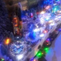 Πτολεμαΐδα: Το λούνα παρκ των Χριστουγέννων με τα πενήντα χιλιάδες λαμπιόνια!