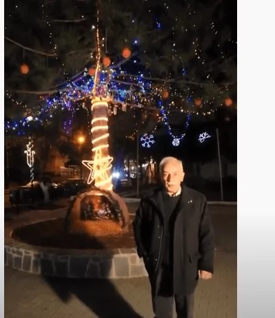 Eordaialive.com - Τα Νέα της Πτολεμαΐδας, Εορδαίας, Κοζάνης Άναψε το Χριστουγεννιάτικο δέντρο της, η Θρακική Εστία Εορδαίας (βίντεο)