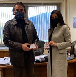 Επίδοση δωροεπιταγών από την Αντιπεριφερειάρχη Παιδείας και Πολιτισμού κα Πουταχίδου Όλγα - Eordaialive.com