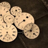 Αλλαγή ώρας 2021: Μία ώρα μπροστά τα ρολόγια τα ξημερώματα της Κυριακής, ίσως και για... τελευταία φορά