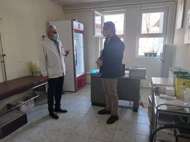 Στη μάχη κατά της πανδημίας και το Κέντρο Υγείας Σερβίων - Λειτουργία του ως εμβολιαστικό Κέντρο, αρωγός στον αγώνα κατά του κορωνοϊού. | Eordaialive.com Στη μάχη κατά της πανδημίας και το Κέντρο Υγείας Σερβίων - Λειτουργία του ως εμβολιαστικό Κέντρο, αρωγός στον αγώνα κατά του κορωνοϊού. - Eordaialive.com