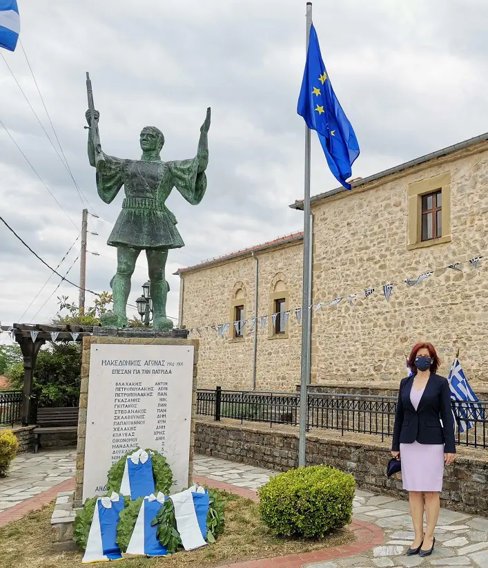 Eordaialive.com - Τα Νέα της Πτολεμαΐδας, Εορδαίας, Κοζάνης Η Π. Βρυζίδου στη Δαμασκηνιά Βοΐου για το ετήσιο μνημόσυνο υπέρ των πεσόντων Μακεδονομάχων στη μάχη της Οσνίτσανης