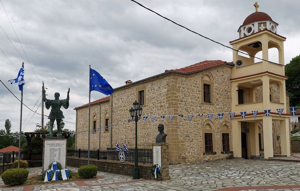 Eordaialive.com - Τα Νέα της Πτολεμαΐδας, Εορδαίας, Κοζάνης Η Π. Βρυζίδου στη Δαμασκηνιά Βοΐου για το ετήσιο μνημόσυνο υπέρ των πεσόντων Μακεδονομάχων στη μάχη της Οσνίτσανης