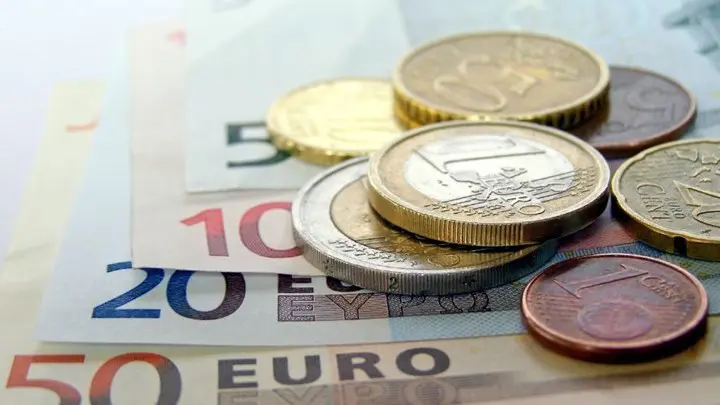 «Ζεστό χρήμα» έως 4.000 ευρώ για τις επιχειρήσεις: Ποιοι είναι δικαιούχοι - Πότε θα γίνουν οι πρώτες πληρωμές